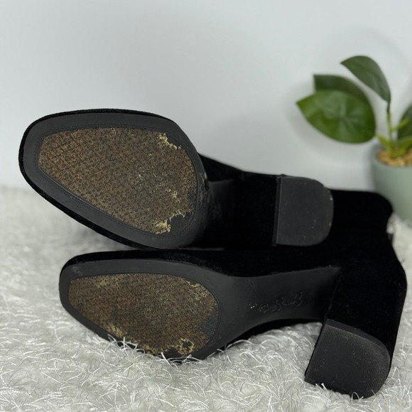 Jessica Simpson JP Aninada Black Velvet Embossed Heeled Ankle Boots 8.5 - Picture 9 of 9